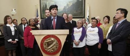 Sen. De Leon at Secure Choice news conference last week